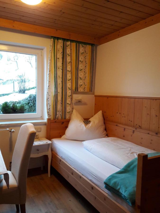 Hotel Haus Scharler, Talstation Neukirchen am Großvenediger Zewnętrze zdjęcie