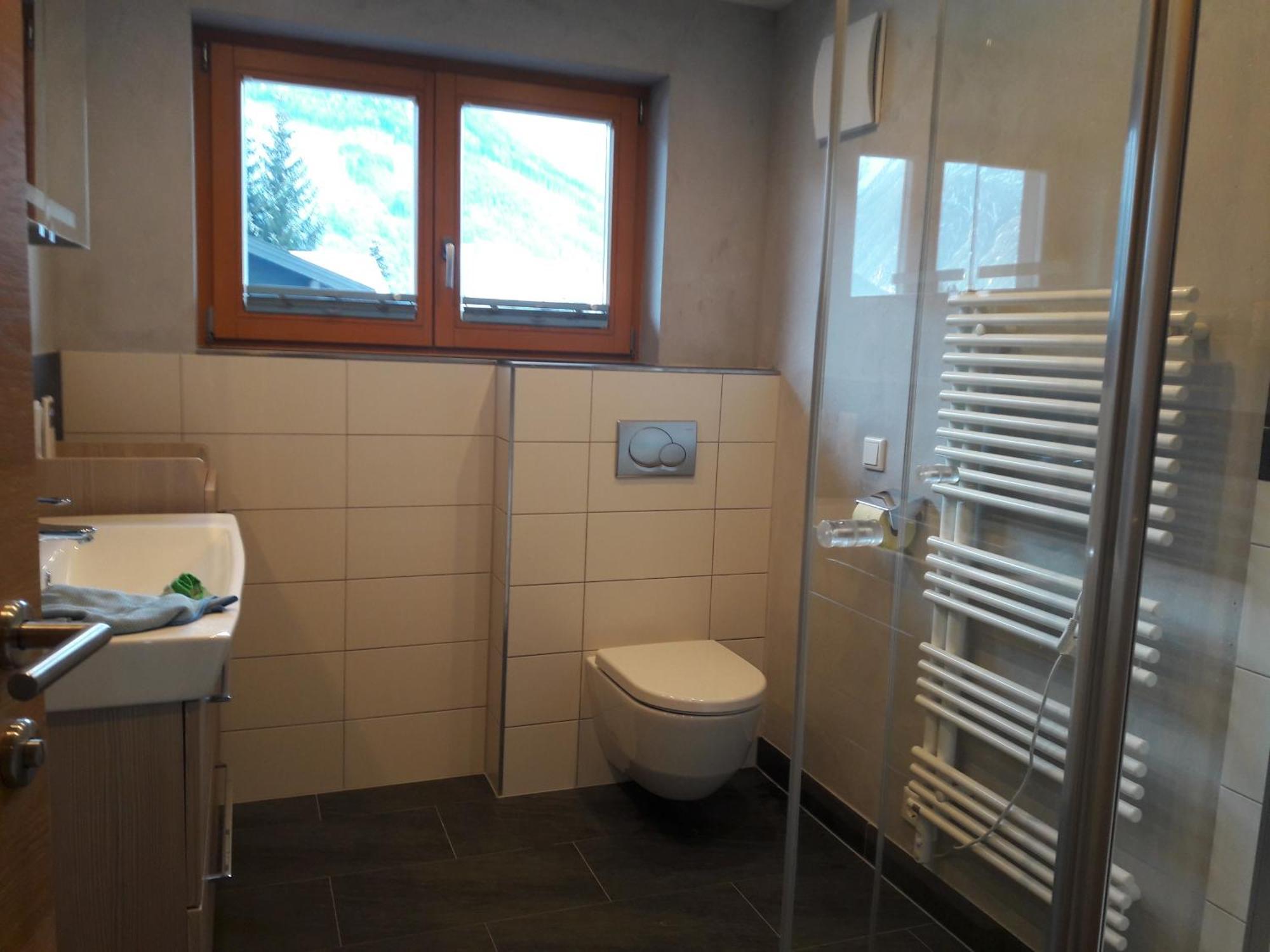 Hotel Haus Scharler, Talstation Neukirchen am Großvenediger Zewnętrze zdjęcie